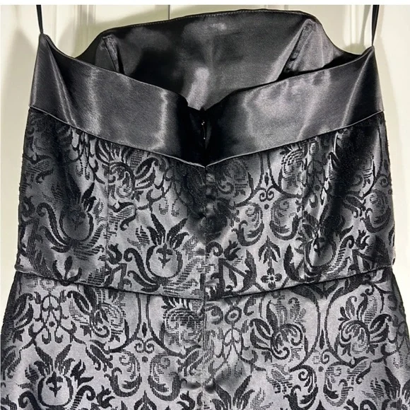 White House Black Market Special Occasion Strapless Dress Velvet Floral Size 4 - Picture 7 of 11